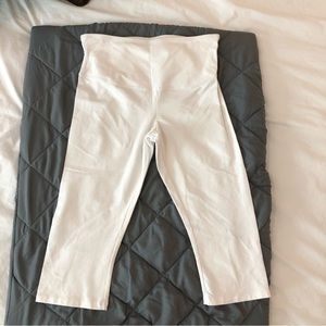 Yummie Tummies by Heather Thompson Capri Leggings - Large